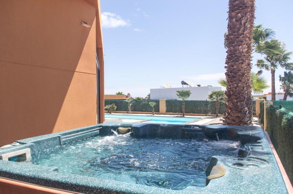 Villa La Marosca - Jacuzzi, Private Pool, 3 Bedrooms Калета-де-Фусте Экстерьер фото